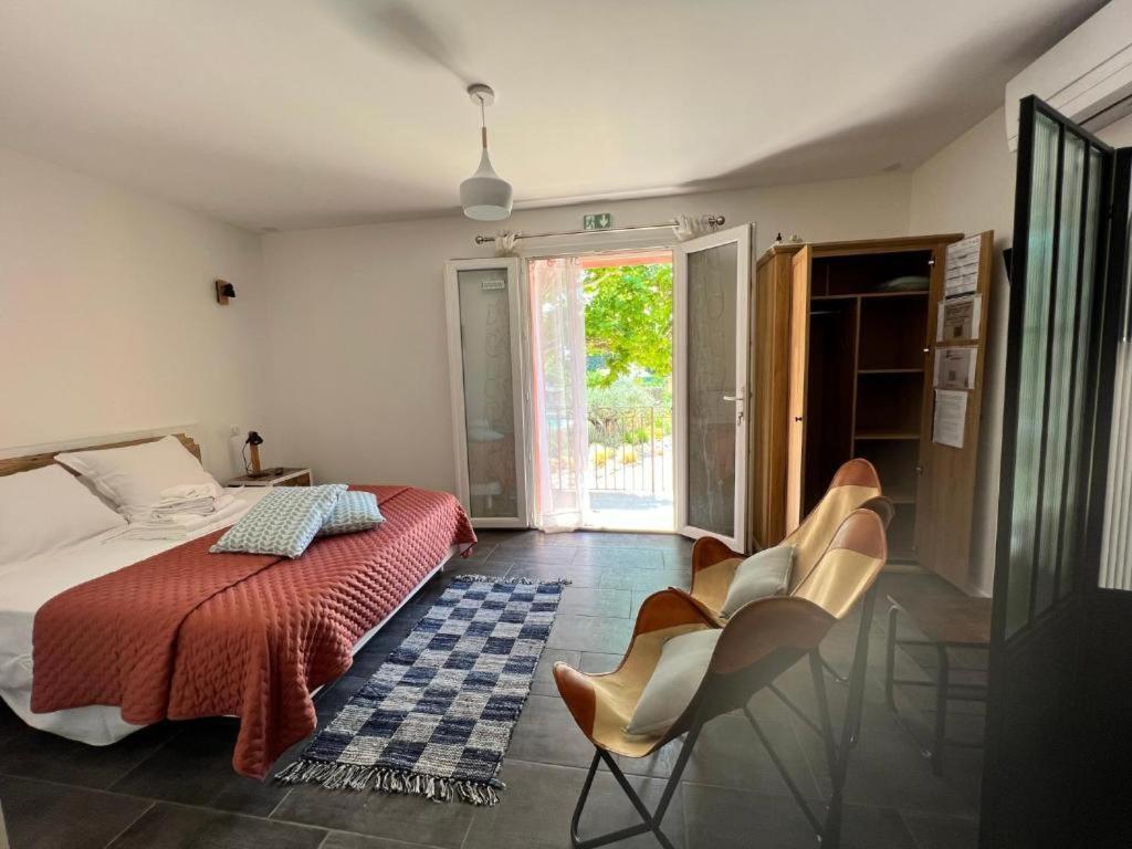 Bed and Breakfast Bastide Des Martelieres Salon-de-Provence Exterior foto